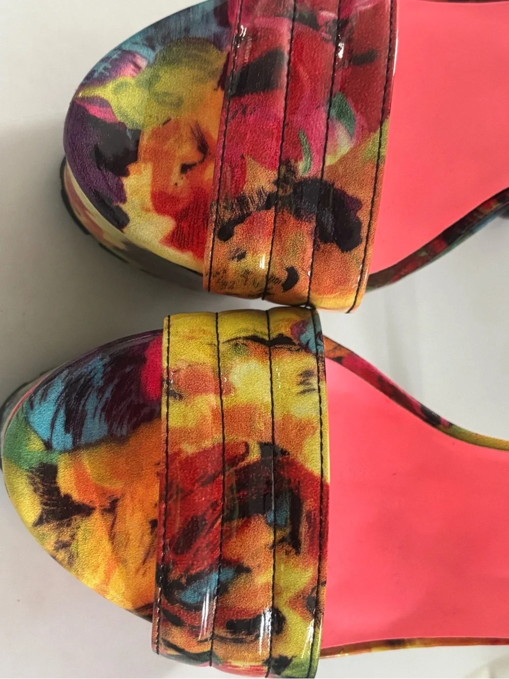 Steve Madden Multicolor Floral Platform Sandals with Pink Insole